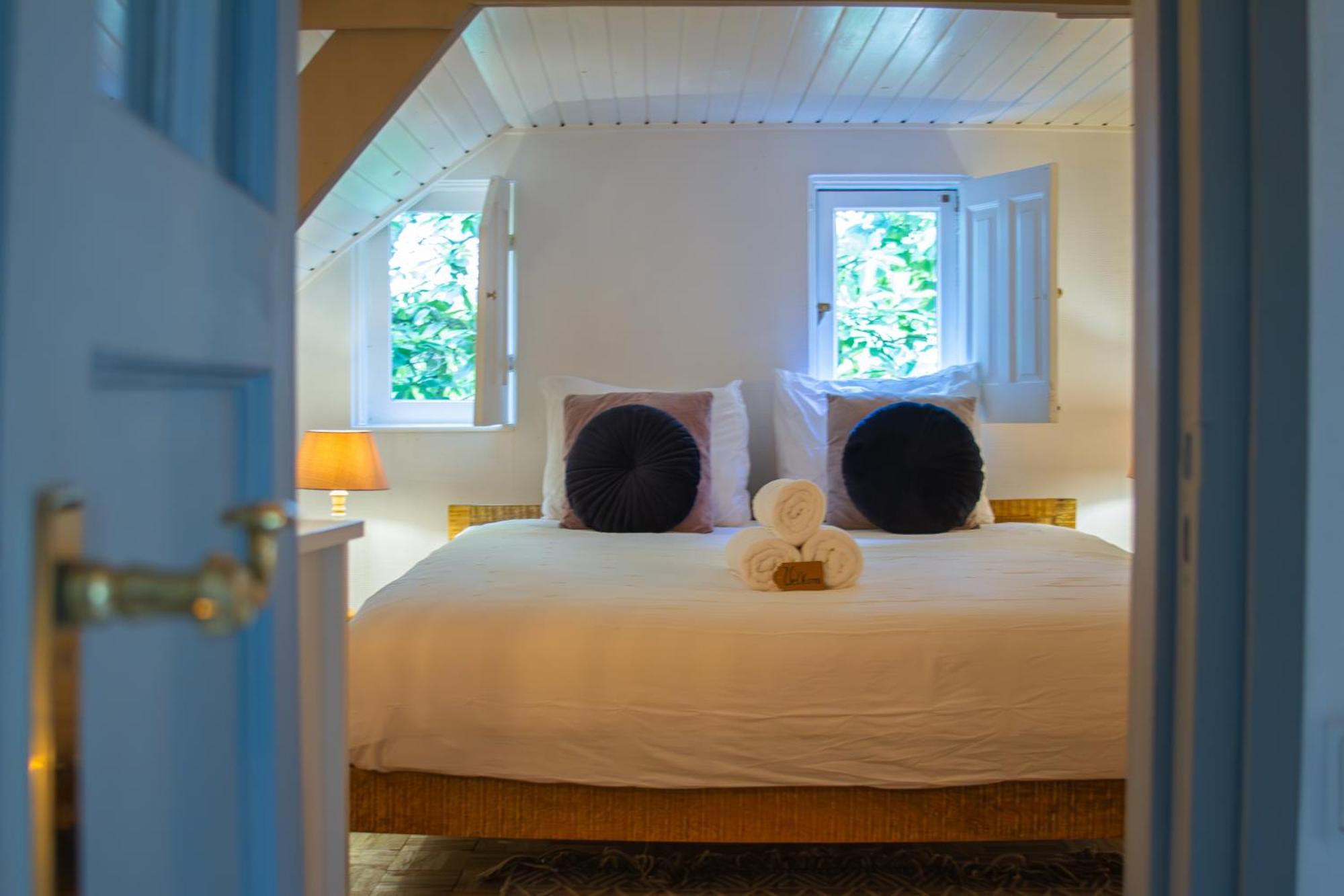 De Oude Pastorie Macharen Bed & Breakfast Exterior photo